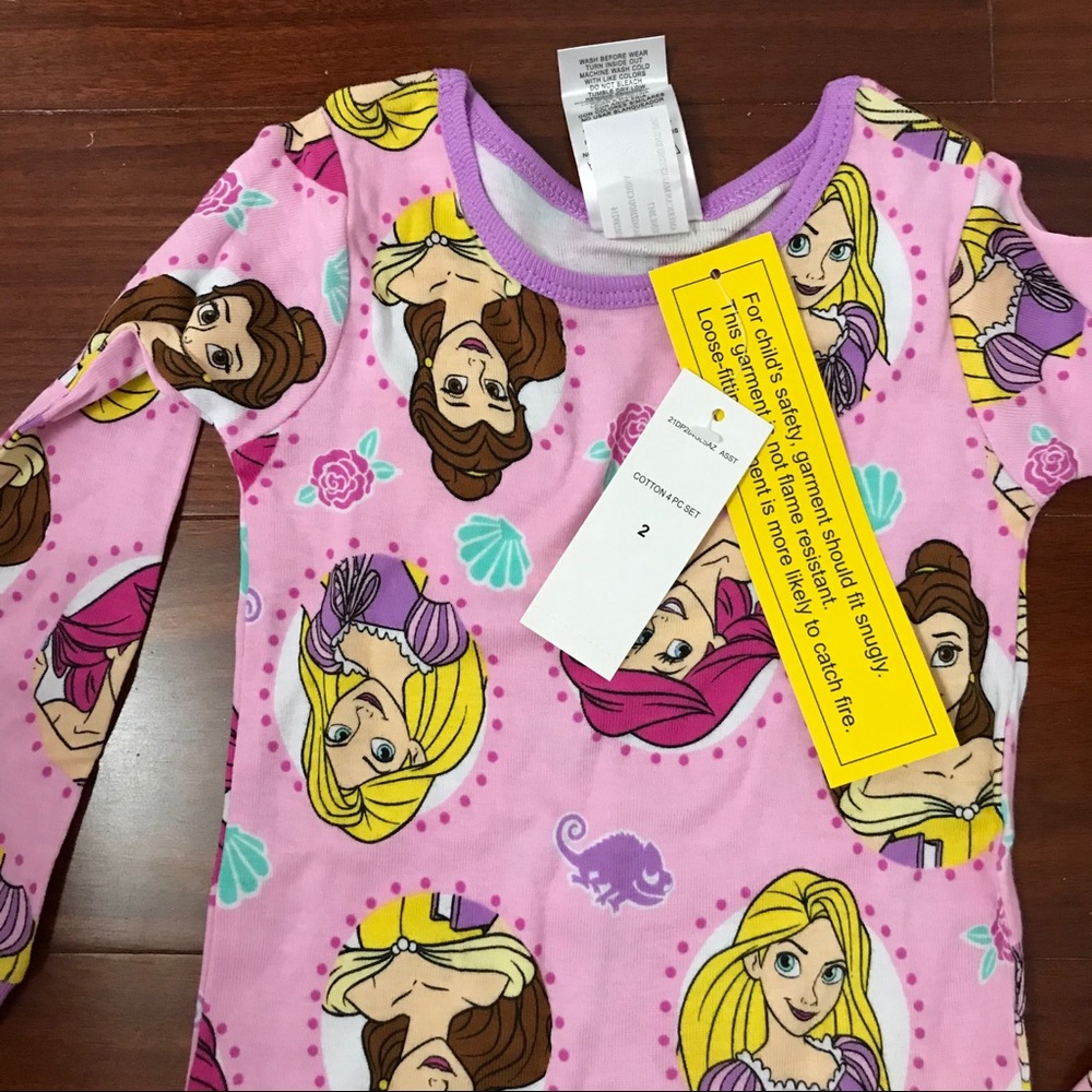 Disney Princess Pajama Set - Picture 5 of 6